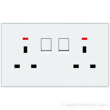 Socket 2Gang 13A avec interrupteur